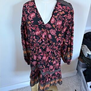 Alice + Olivia Black and Pink Floral Pattern